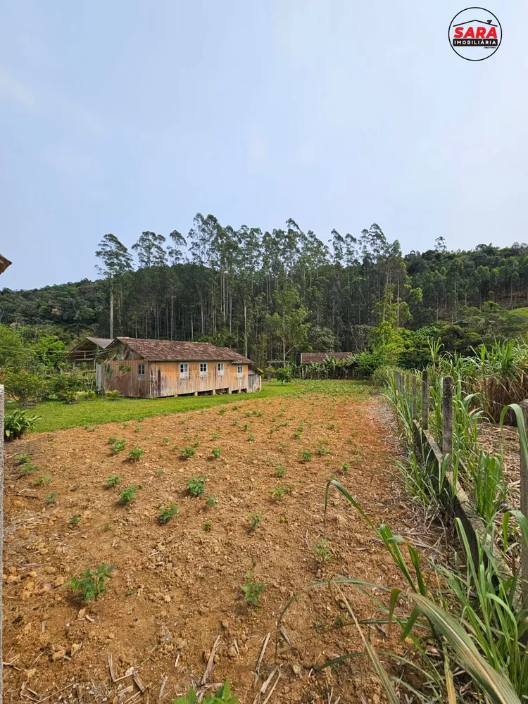 Sítio, 2 quartos, 3 hectares - Foto 1