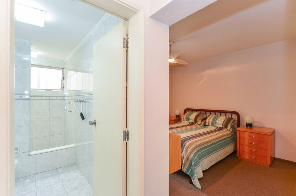 Apartamento à venda com 3 quartos, 198m² - Foto 8