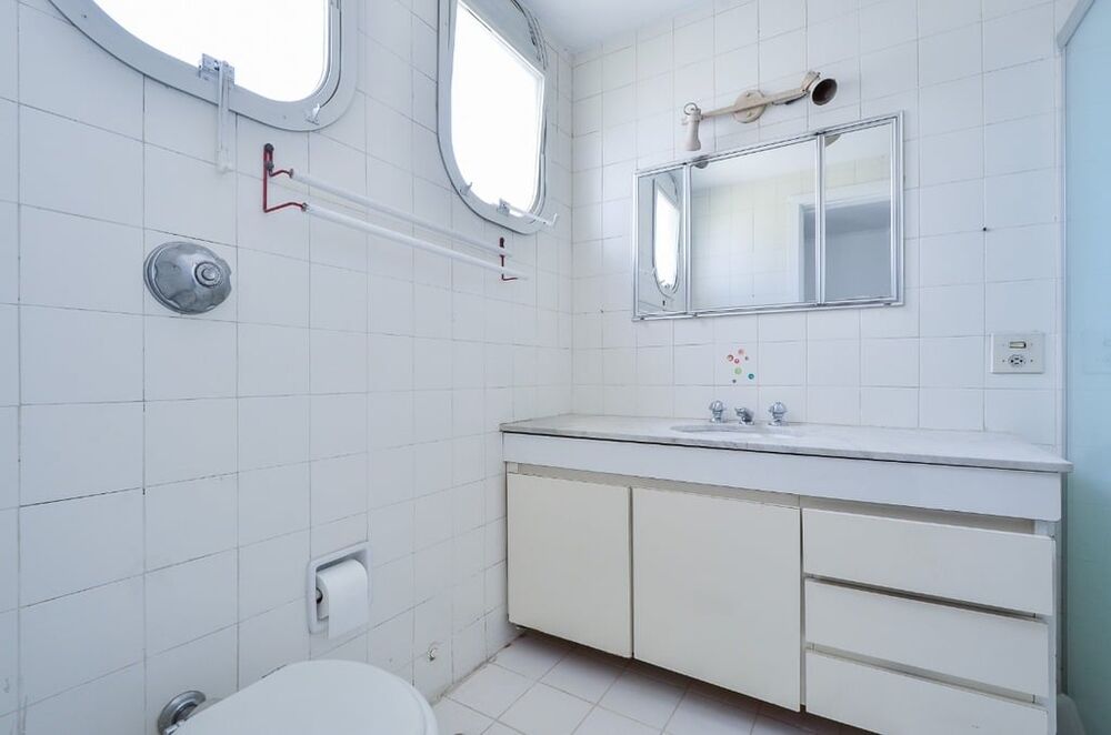 Apartamento à venda com 4 quartos, 160m² - Foto 2