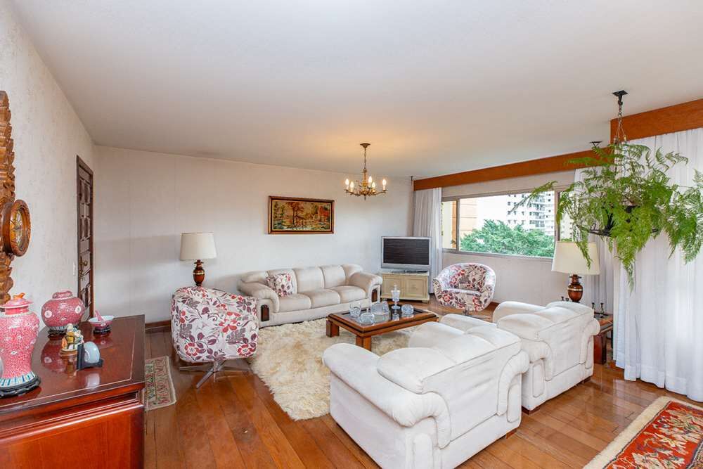Apartamento à venda com 4 quartos, 164m² - Foto 8