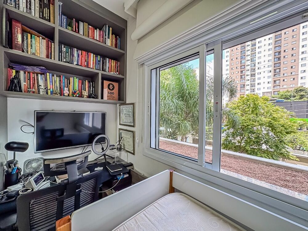 Apartamento à venda com 2 quartos, 73m² - Foto 4