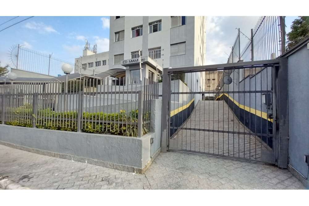 Apartamento à venda com 2 quartos, 62m² - Foto 3
