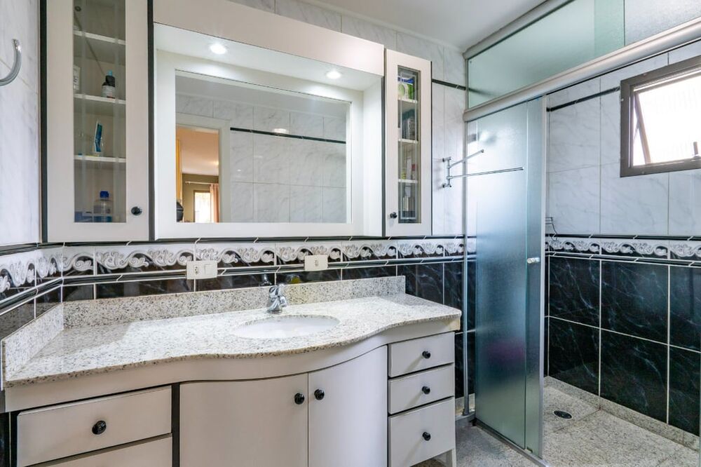 Apartamento à venda com 4 quartos, 180m² - Foto 4