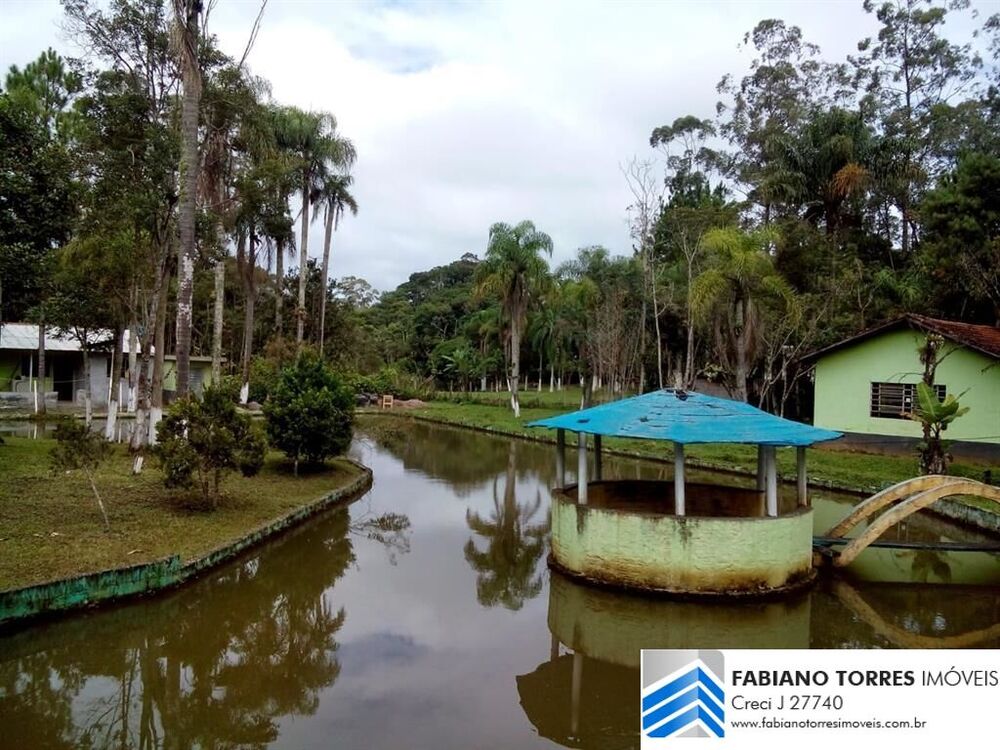 Chácara à venda com 5 quartos, 6800m² - Foto 1