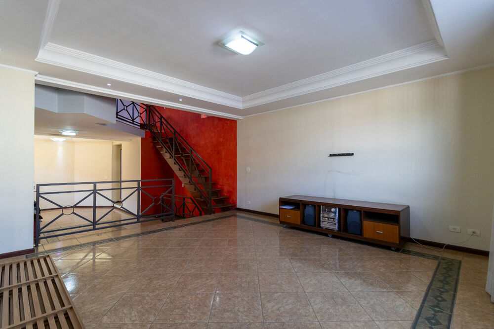 Casa à venda com 3 quartos, 330m² - Foto 26
