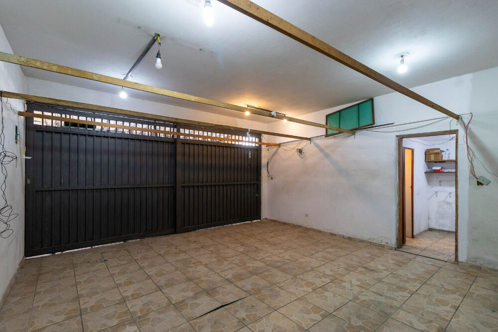 Casa à venda com 3 quartos, 330m² - Foto 31