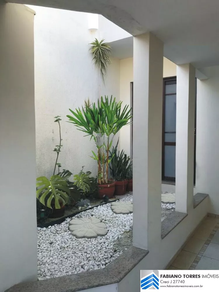 Sobrado, 3 quartos, 230 m² - Foto 2