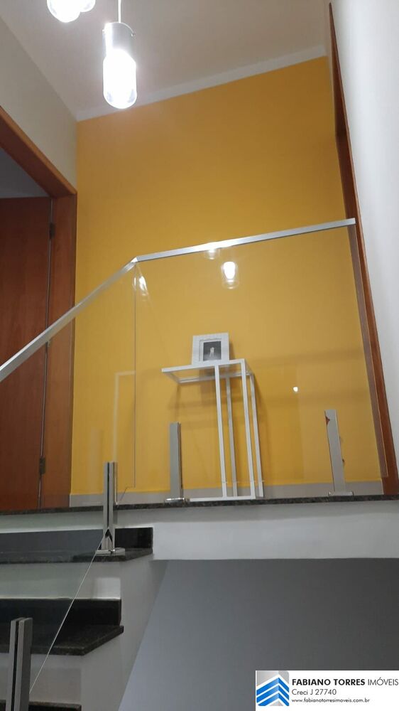 Sobrado, 4 quartos, 115 m² - Foto 1