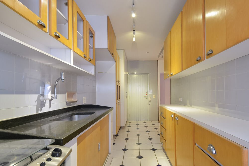 Apartamento à venda com 3 quartos, 98m² - Foto 1
