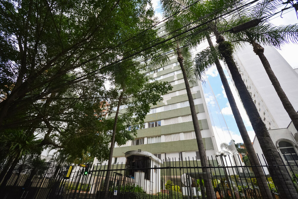 Apartamento à venda com 3 quartos, 98m² - Foto 2