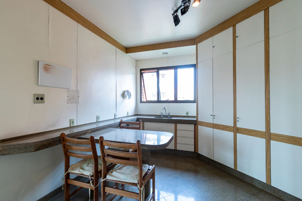 Apartamento à venda com 3 quartos, 325m² - Foto 41