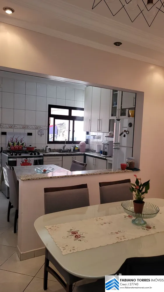 Sobrado, 3 quartos, 284 m² - Foto 1