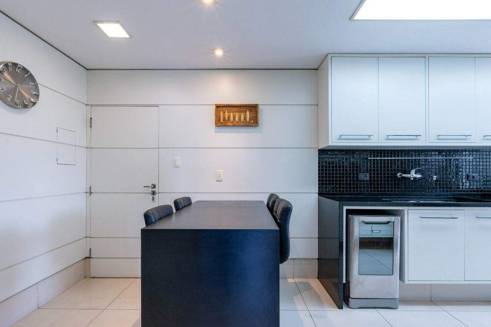 Apartamento à venda com 4 quartos, 155m² - Foto 4