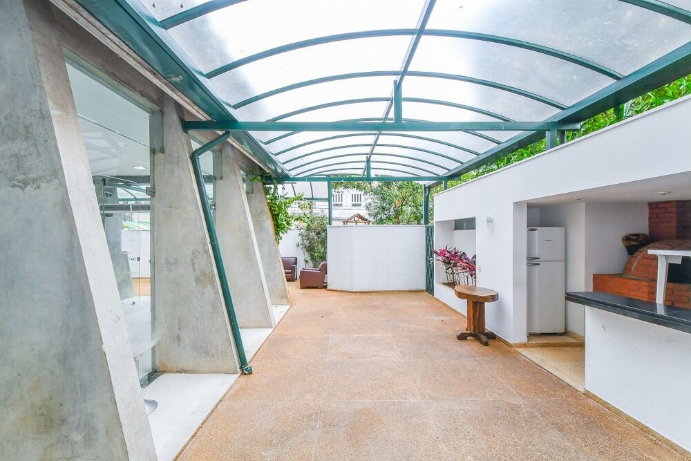 Apartamento à venda com 4 quartos, 155m² - Foto 2