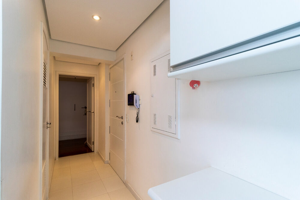 Apartamento à venda com 3 quartos, 190m² - Foto 2