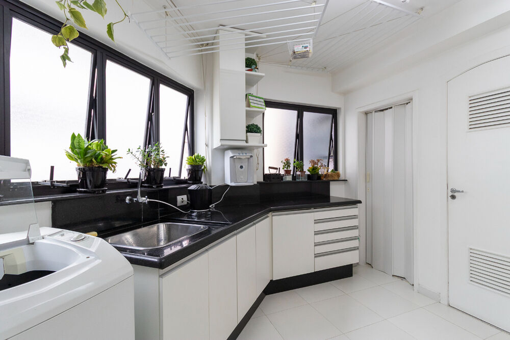 Apartamento à venda com 3 quartos, 190m² - Foto 9