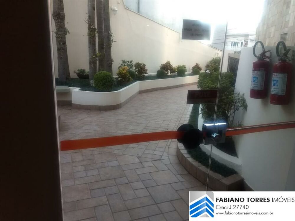 Apartamento para alugar com 2 quartos, 64m² - Foto 2