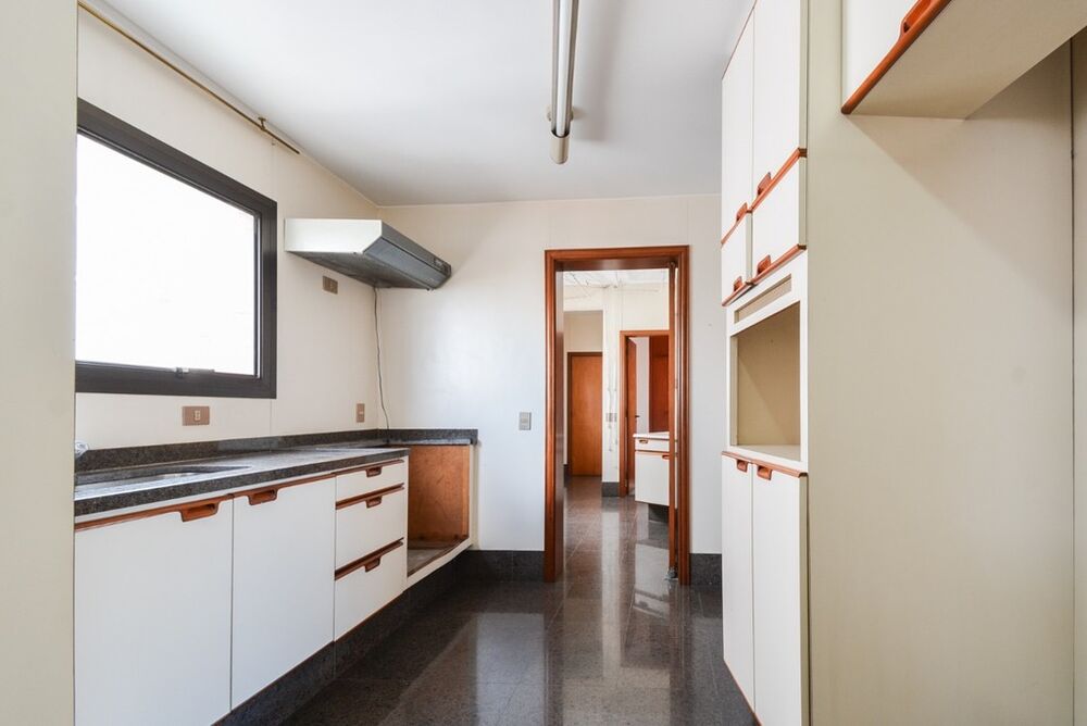 Apartamento à venda com 4 quartos, 274m² - Foto 35
