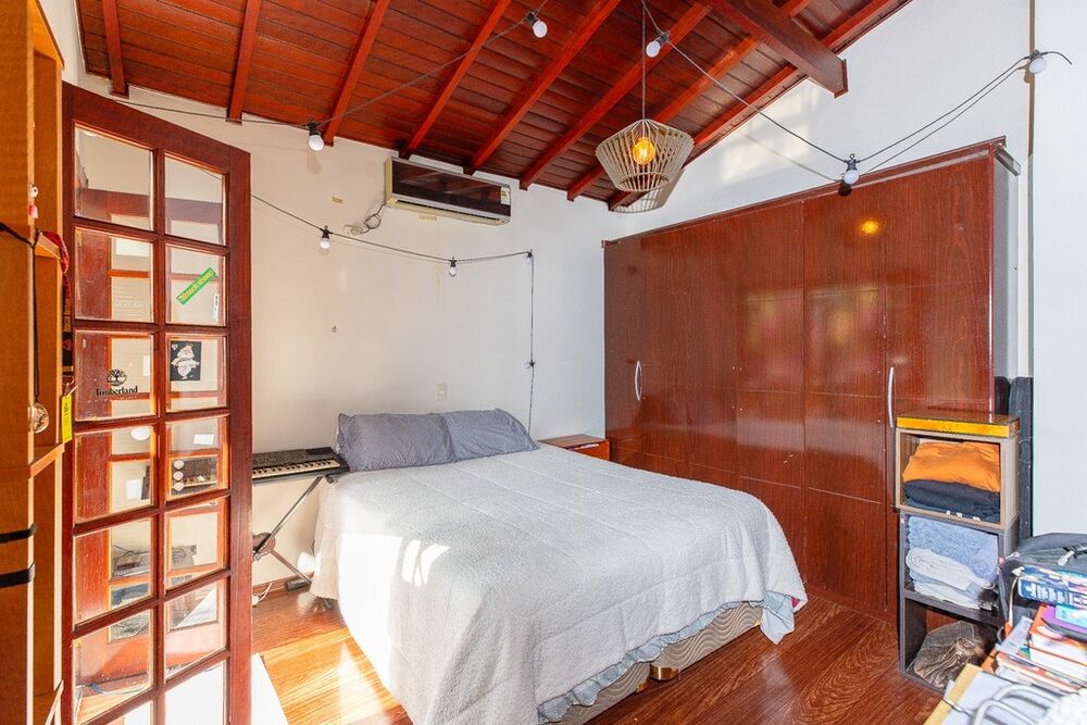 Casa à venda com 4 quartos, 550m² - Foto 11