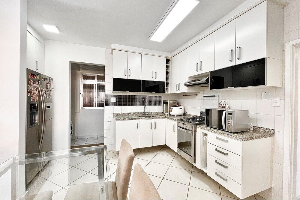 Apartamento à venda com 3 quartos, 105m² - Foto 3