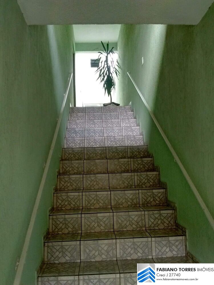 Sobrado, 3 quartos, 215 m² - Foto 2