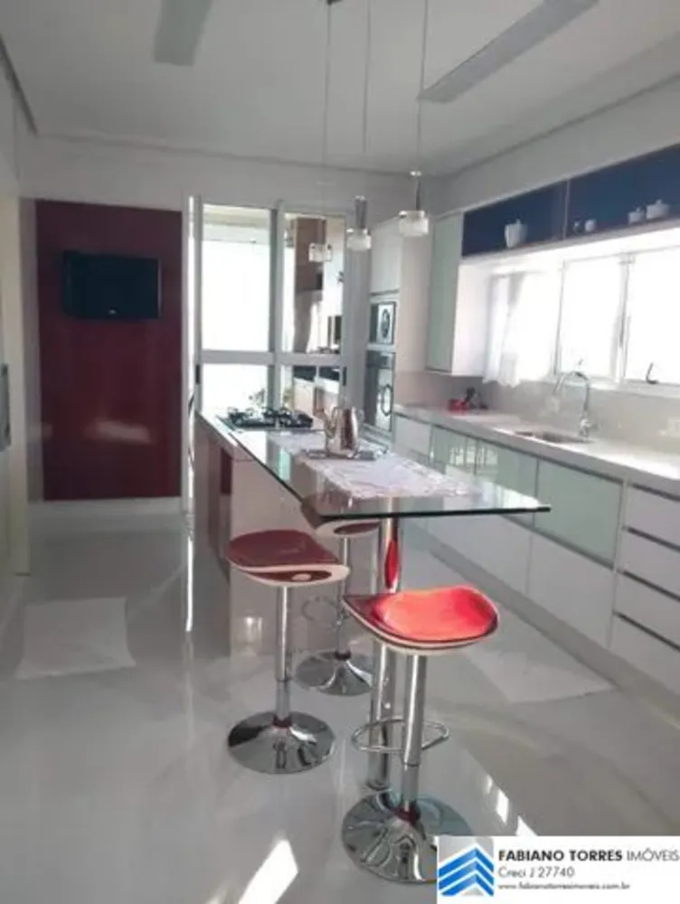 Cobertura, 3 quartos, 332 m² - Foto 2