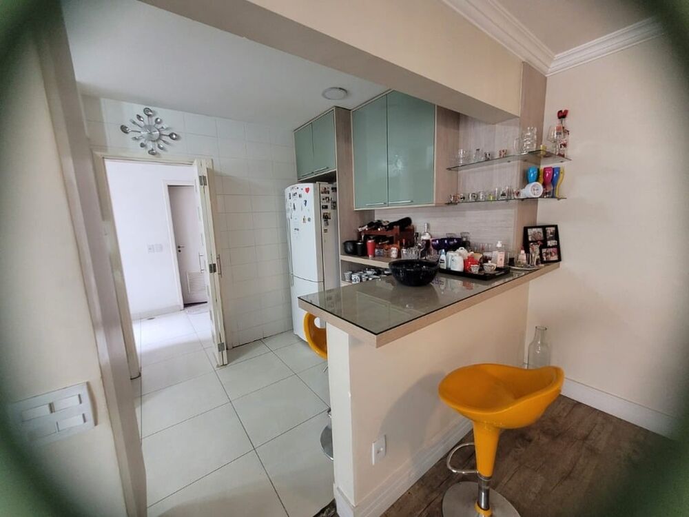 Apartamento à venda com 3 quartos, 146m² - Foto 1