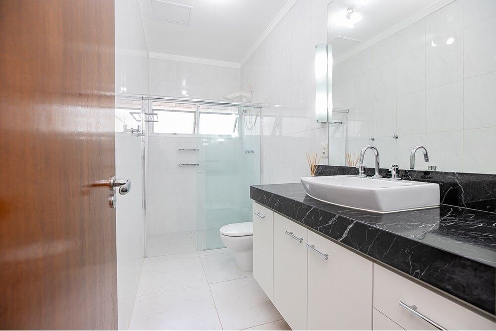 Casa à venda com 3 quartos, 173m² - Foto 1