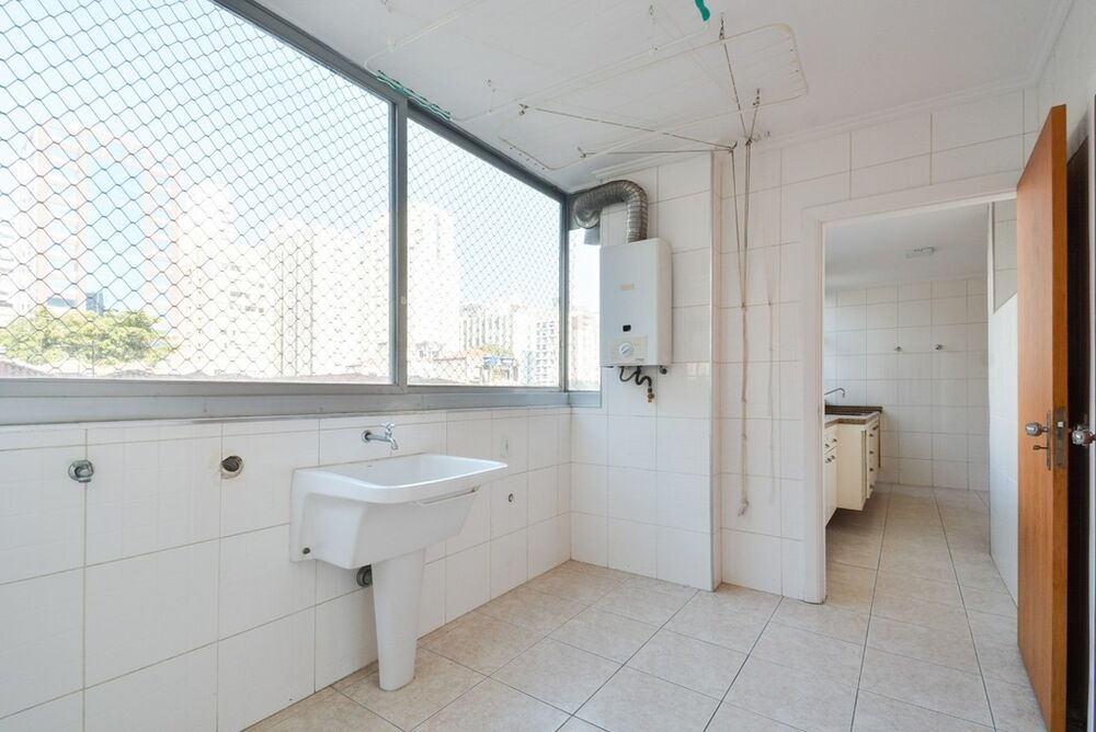 Apartamento à venda com 3 quartos, 183m² - Foto 9