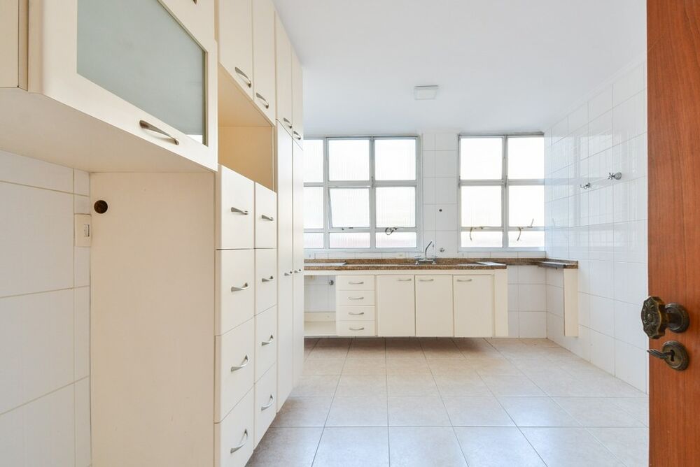 Apartamento à venda com 3 quartos, 183m² - Foto 13