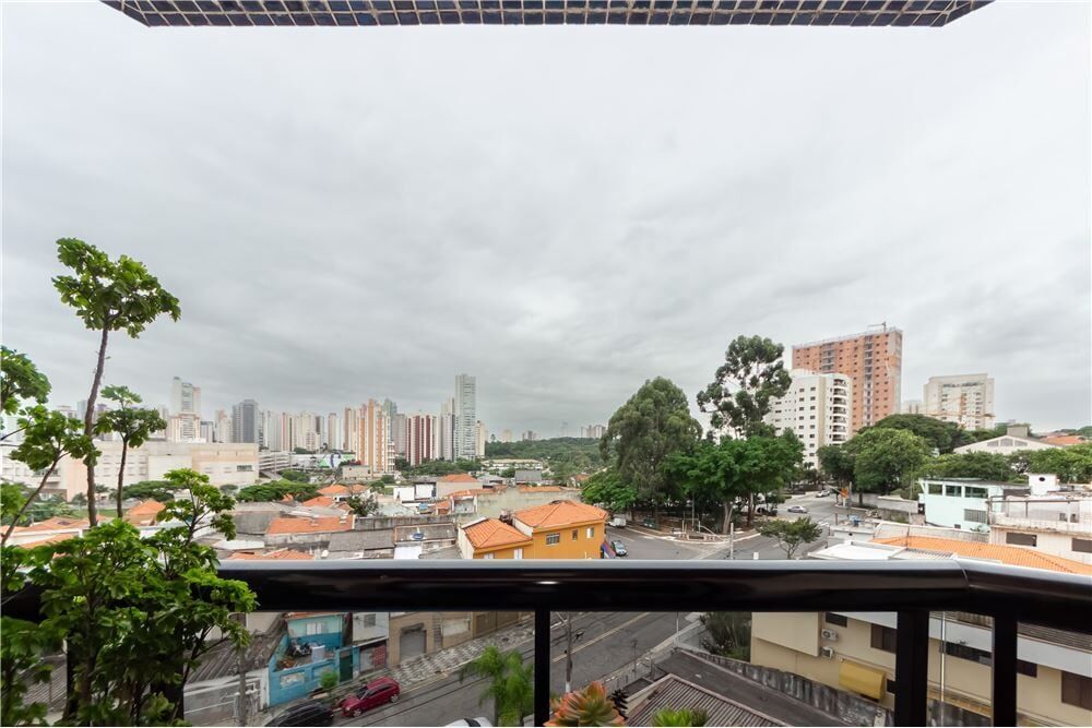 Apartamento à venda com 3 quartos, 130m² - Foto 1