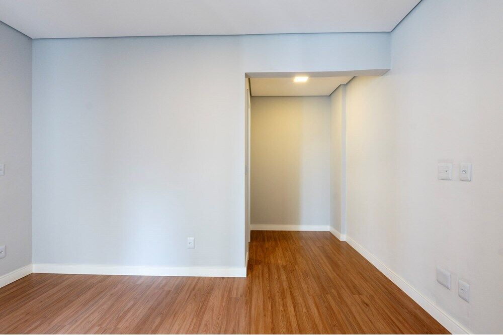 Apartamento à venda com 4 quartos, 203m² - Foto 4