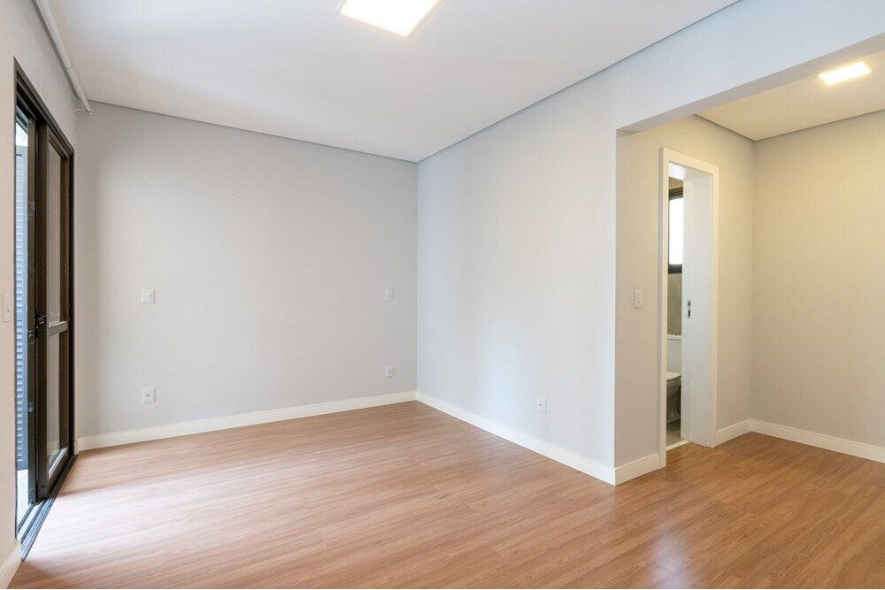 Apartamento à venda com 4 quartos, 203m² - Foto 5