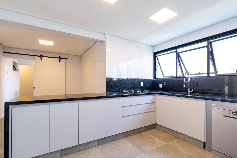 Apartamento à venda com 4 quartos, 203m² - Foto 51