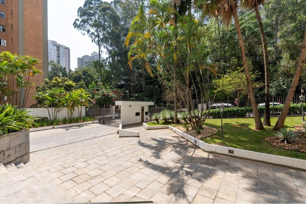 Apartamento à venda com 4 quartos, 203m² - Foto 25