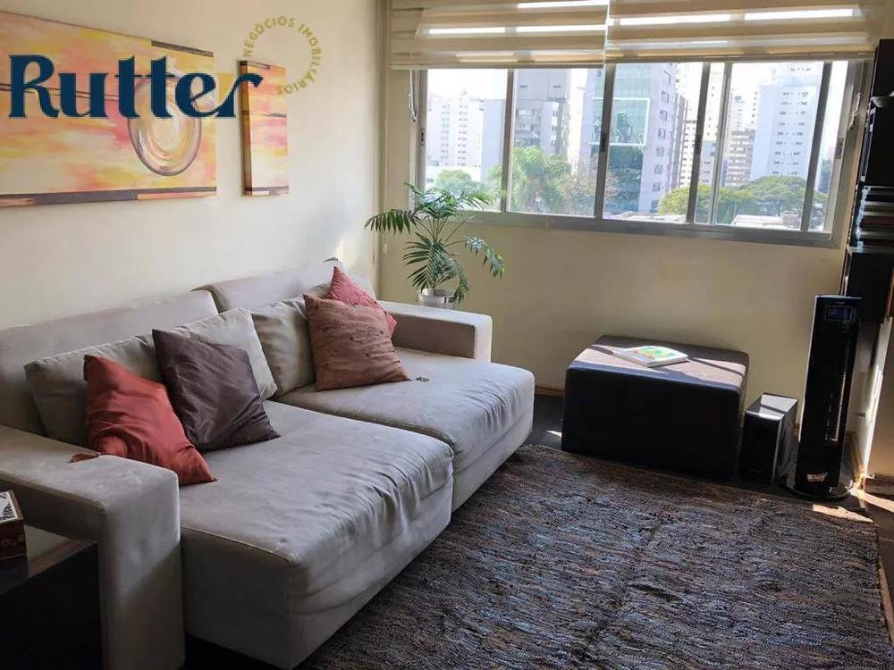 Apartamento à venda com 2 quartos, 70m² - Foto 1