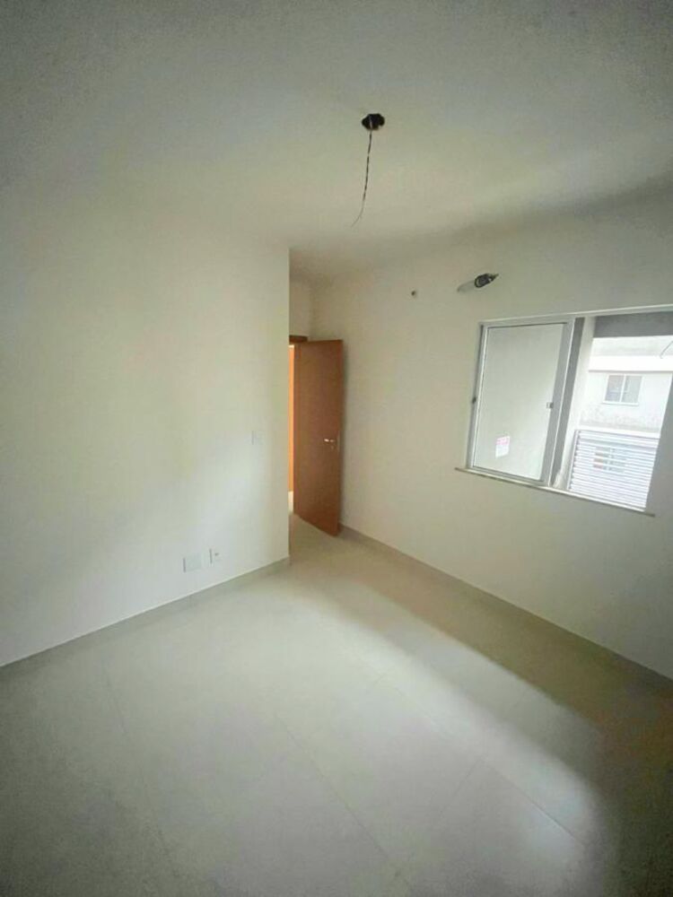 Apartamento à venda com 3 quartos, 72m² - Foto 2