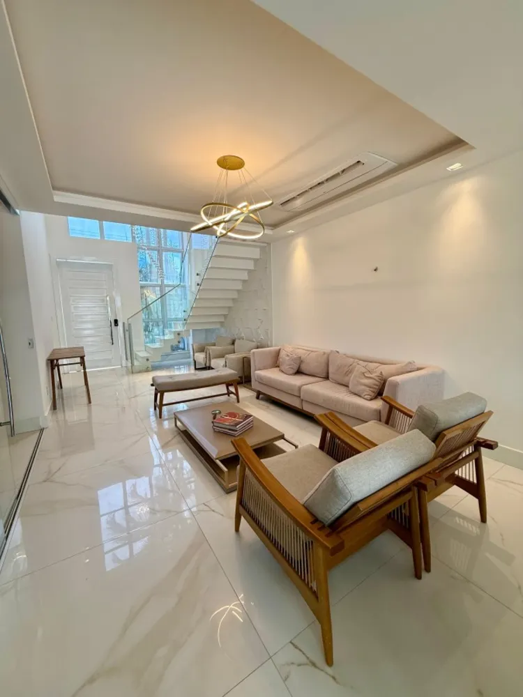 Casa, 3 quartos, 261 m² - Foto 2