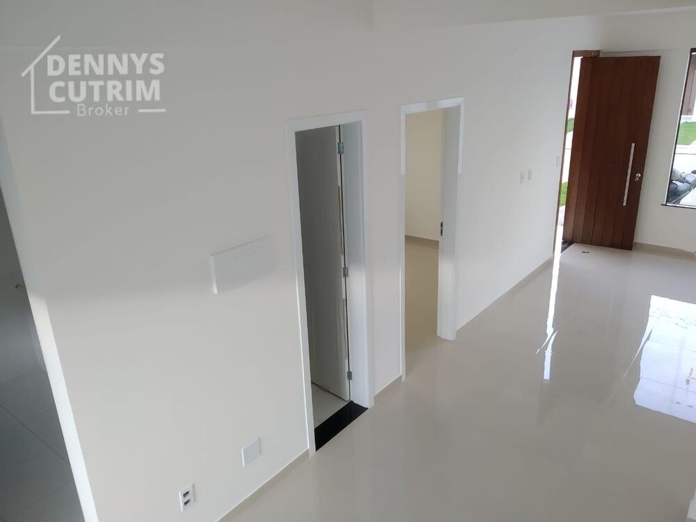 Casa à venda com 3 quartos, 111m² - Foto 3
