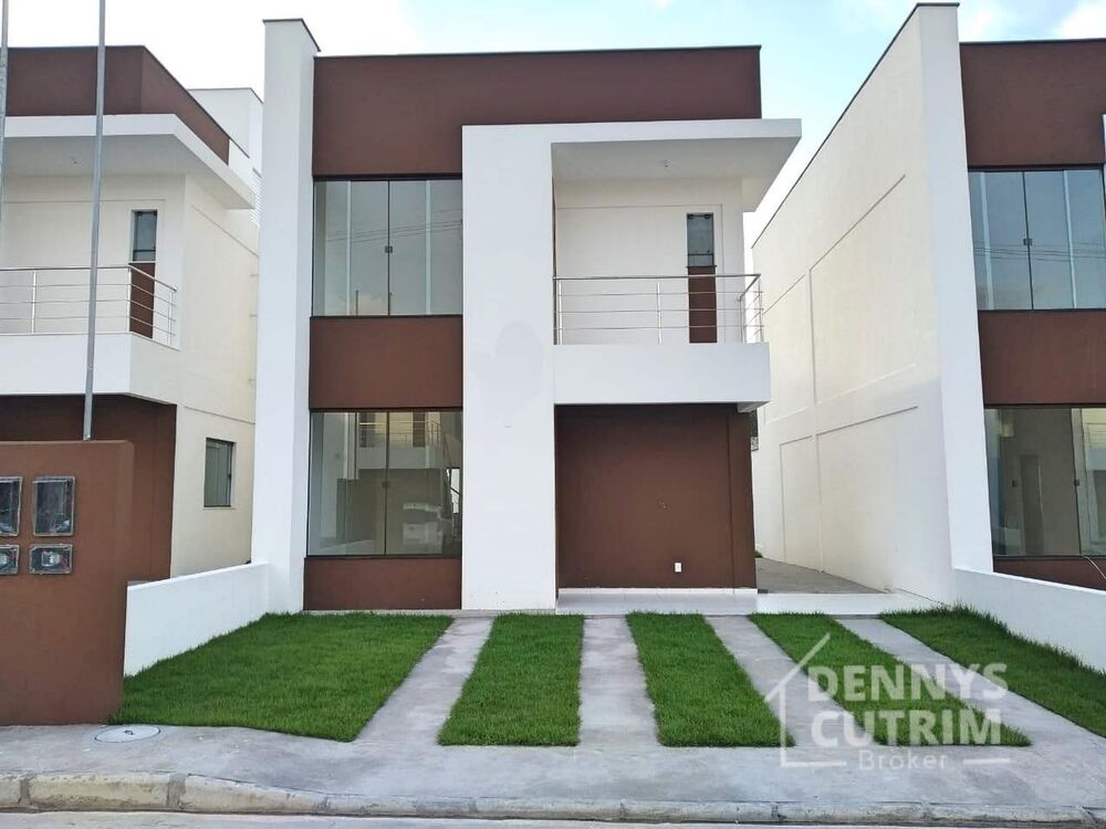 Casa à venda com 3 quartos, 111m² - Foto 1