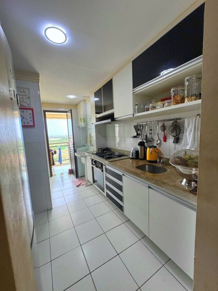 Apartamento à venda com 3 quartos, 94m² - Foto 3