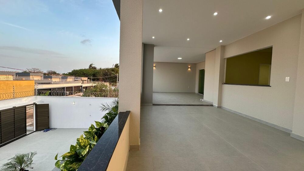 Casa à venda com 5 quartos, 375m² - Foto 4