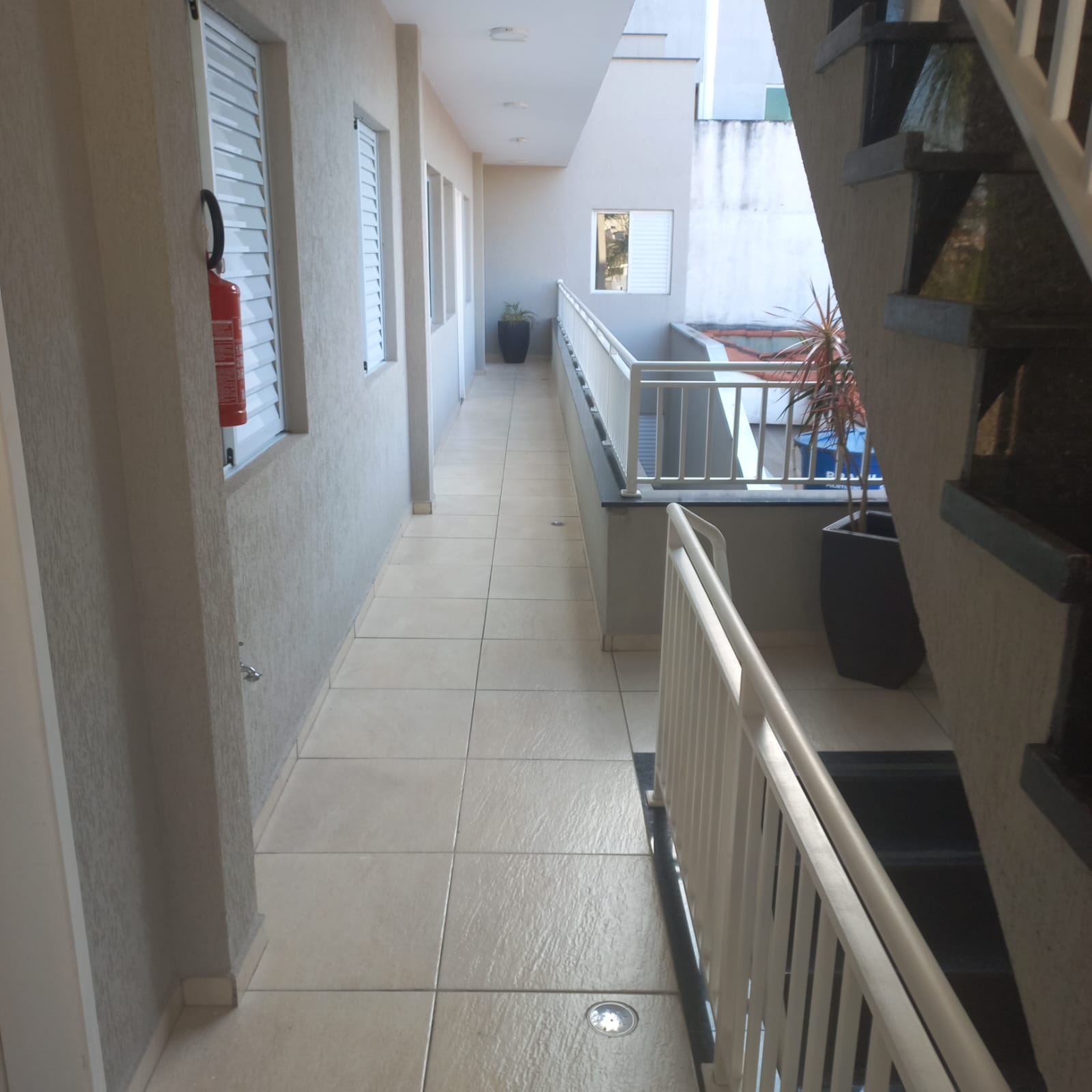 Apartamento à venda com 2 quartos, 38m² - Foto 2