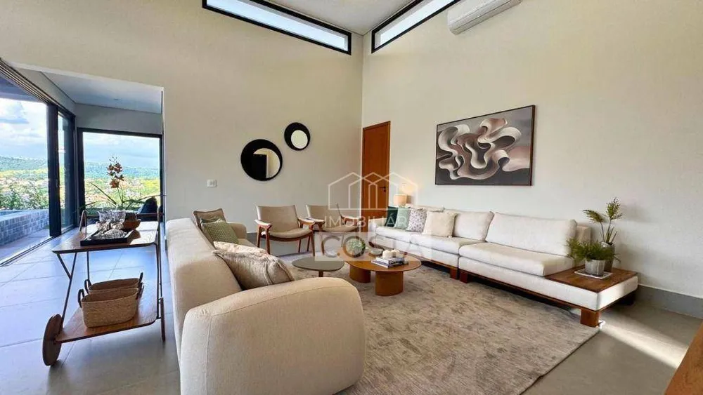 Casa, 4 quartos, 354 m² - Foto 1