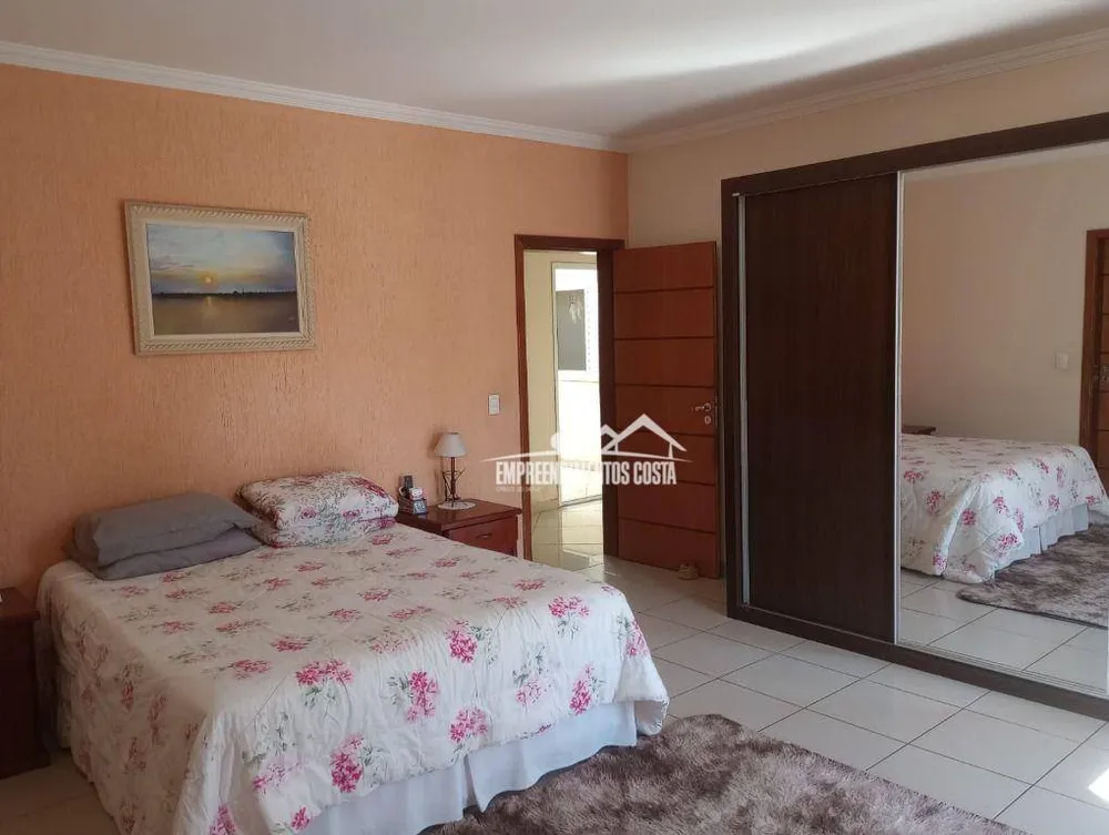 Casa, 4 quartos, 316 m² - Foto 8