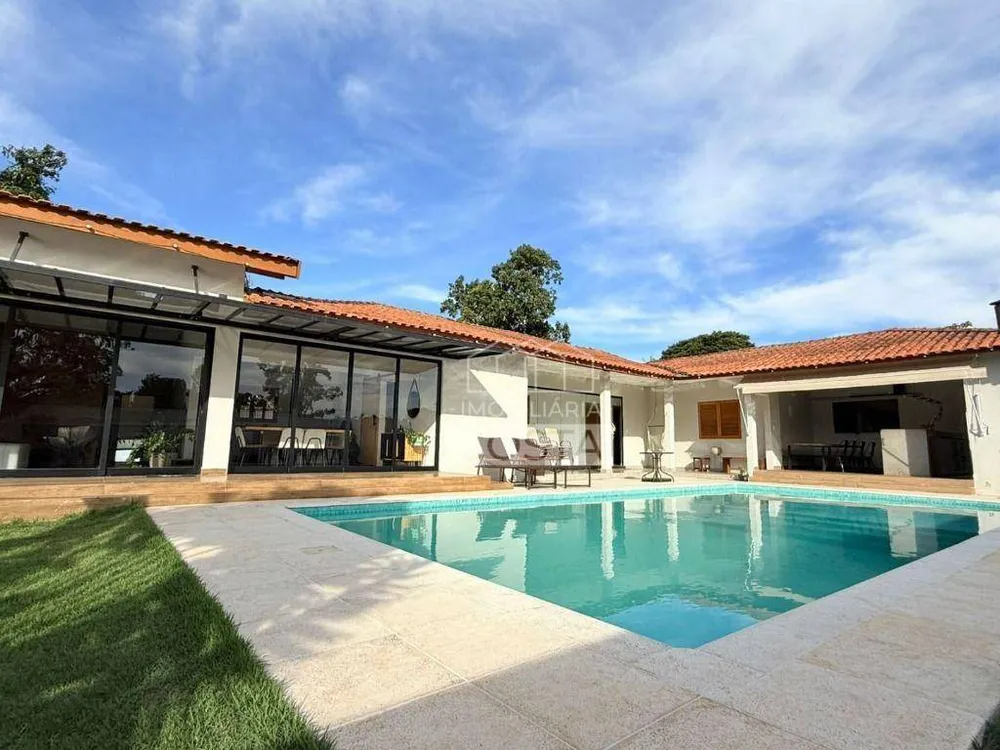 Chácara, 4 quartos, 1000 m² - Foto 1