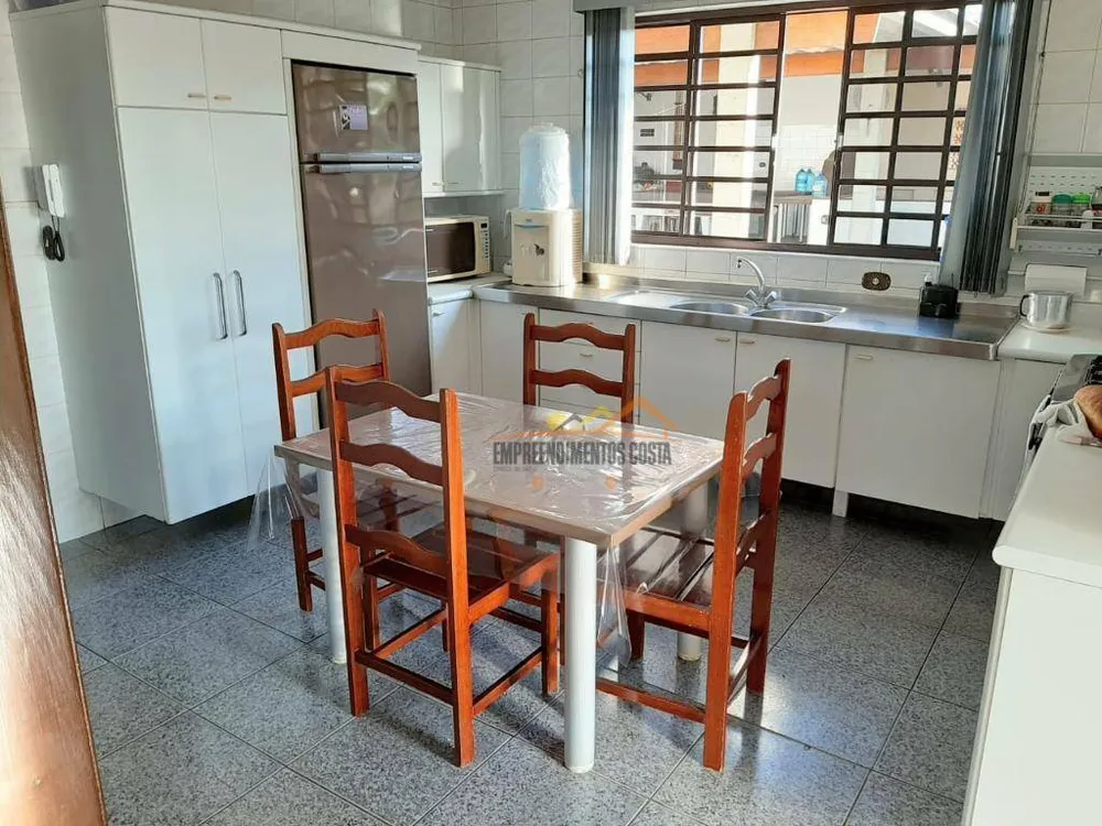 Casa, 4 quartos, 286 m² - Foto 8