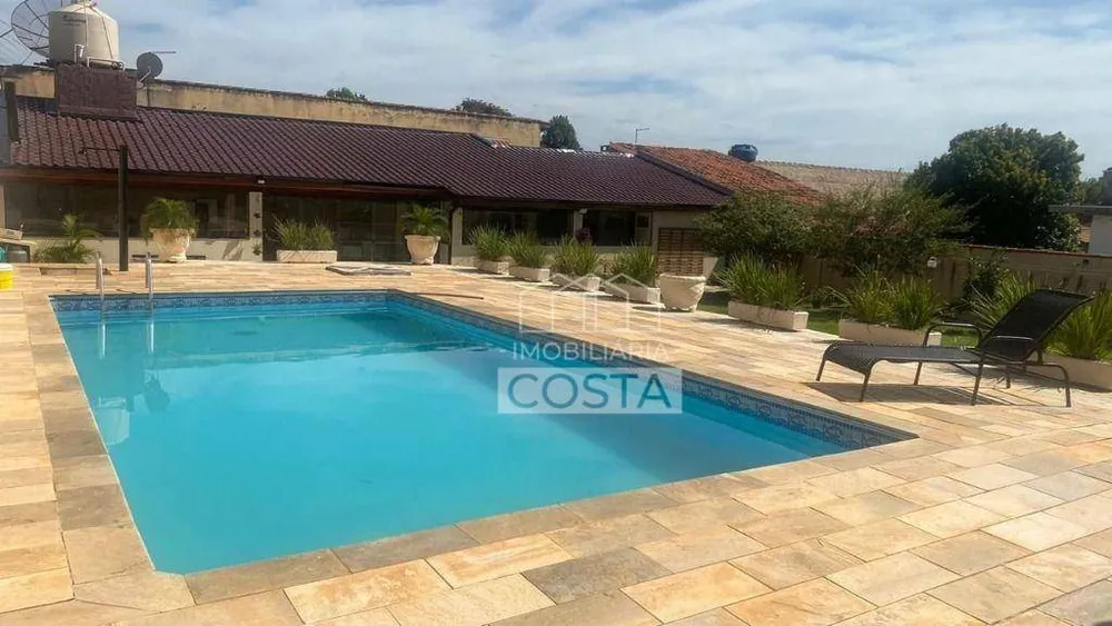 Chácara, 6 quartos, 1000 m² - Foto 1