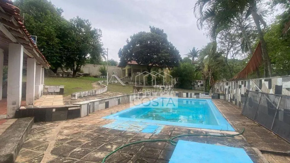 Chácara, 2 quartos, 1229 m² - Foto 1