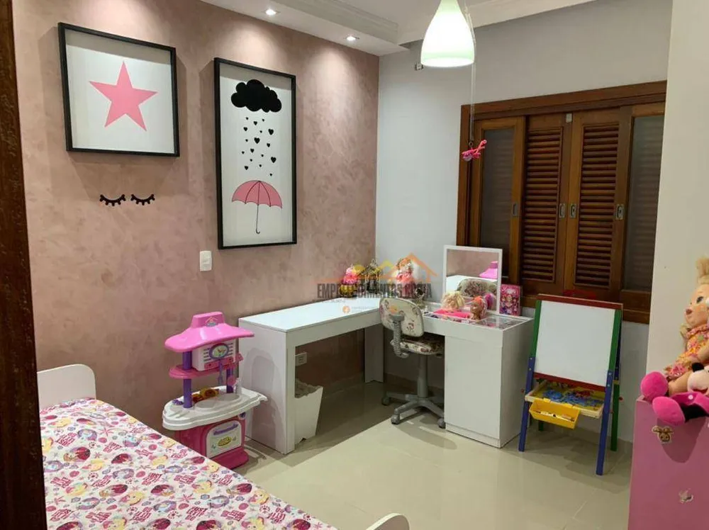 Casa, 3 quartos, 242 m² - Foto 14